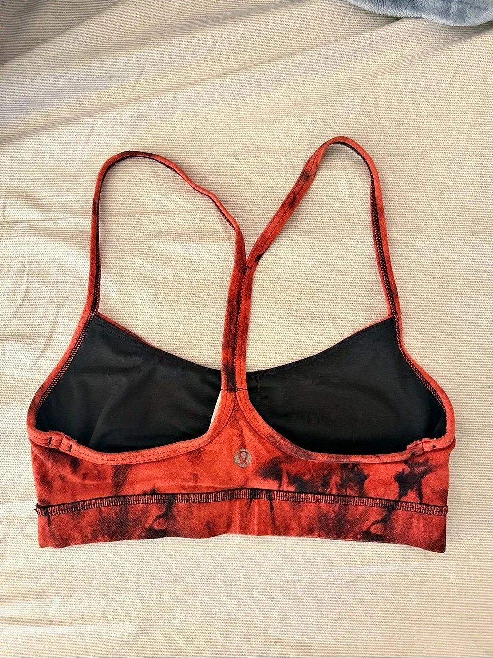 Lululemon Tie-Dye Sports Bra in Red & Black Size 4